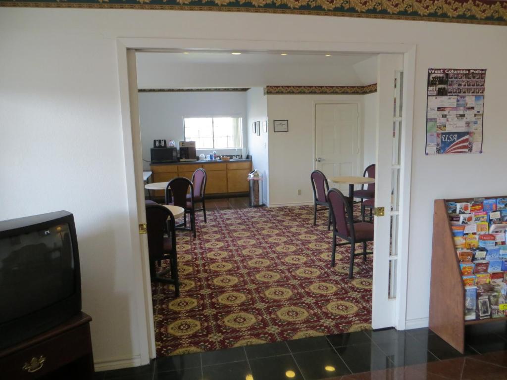 Executive Inn & Suites West Columbia Extérieur photo